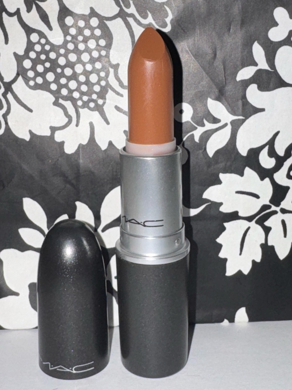 MAC Molassie Lipstick-Very Rare